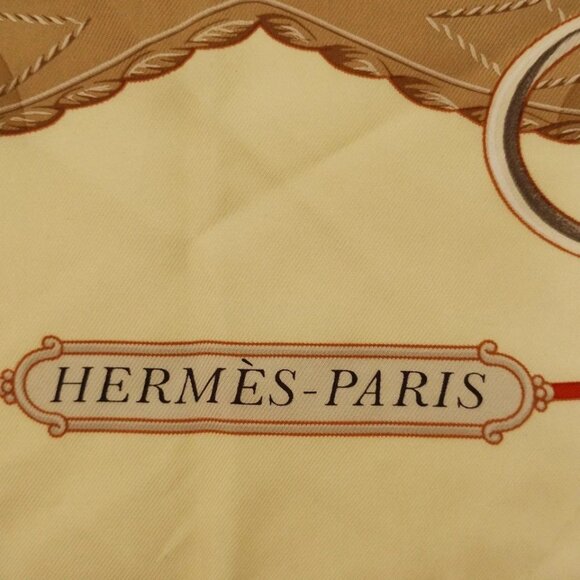HERMES Carre 90 - Cream Silver Multi Scarf 338-082625 - Picture 3 of 9